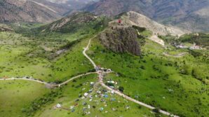 kov kalesi eteklerinde senlik coskusu IGLd7NbR