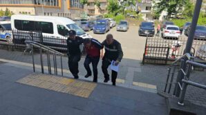 market calisanini gizlice fotograflayan sahis tutuklandi 3YUnd3UR