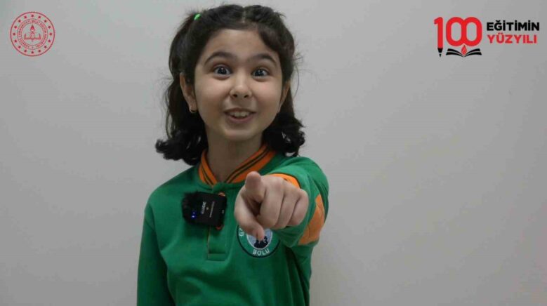 minik yureklerden anneler gunune renkli kutlama GYtqifwy