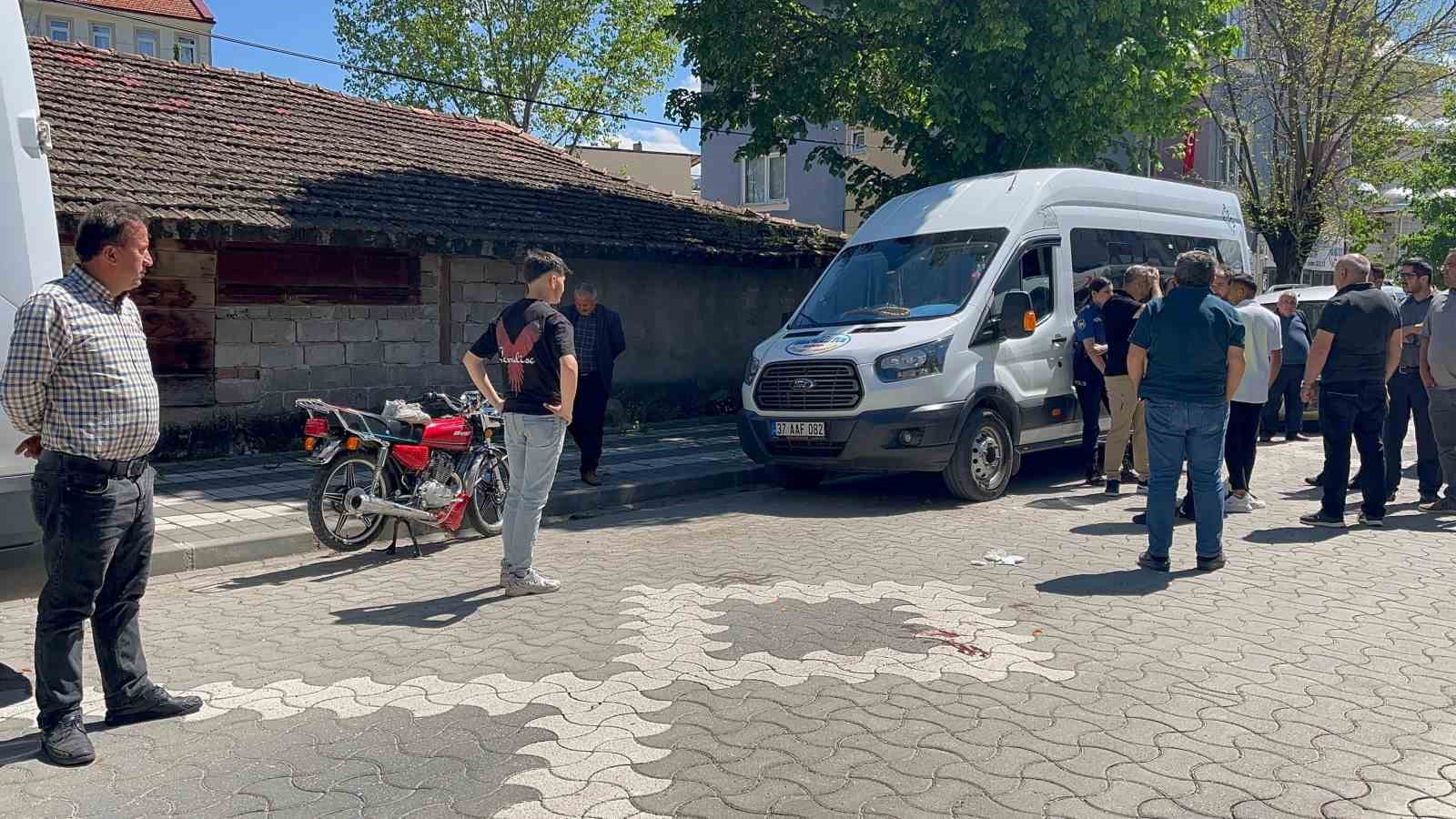 motosikletten dusen surucu aralandi