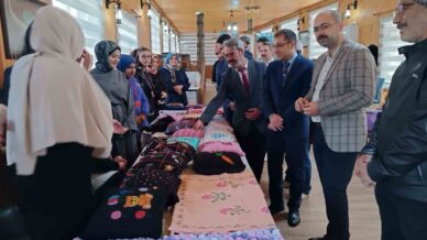 ozel ogrencilerin el emekleri begeniye sunuldu 3pJzx2Ke
