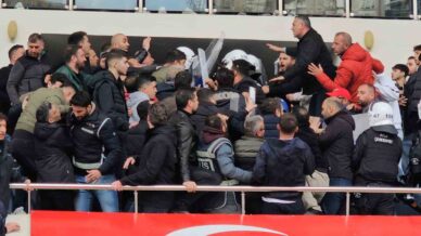 play off macinda polise mukavemette bulunan 3 supheliye adli islem 27 kisiye seyirden men cezasi yBVGC7GW