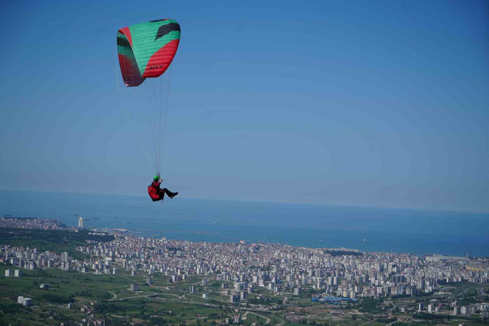 samsun semalari yamac parasutleri ile senlendi Nqkh5TsB