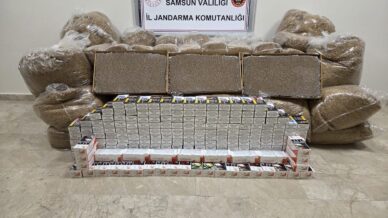 samsunda 1 ton kacak tutun ve 60 bin dolu makaron ele gecirildi AKkXuGkc