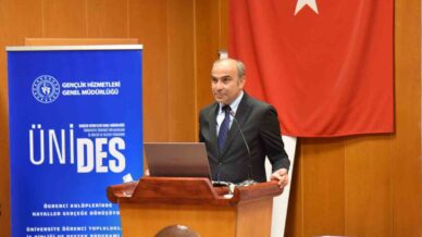 samsunda bilisim caginda dezenformasyon konferansi Xdl9tDNl