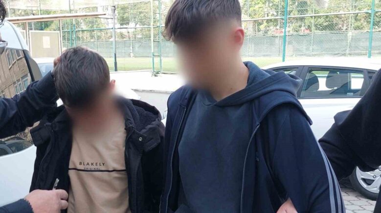 samsunda tufekle ev kursunlayan 2 cocuk yakalandi FDlPh8EN