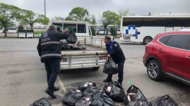 samsunda uygunsuz sartlarda tasinan 500 kilo ic yagina el konuldu Lvf7PXAL