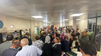 sel magduru kadinlar yaralarini sanatla sardi TqqldKzn