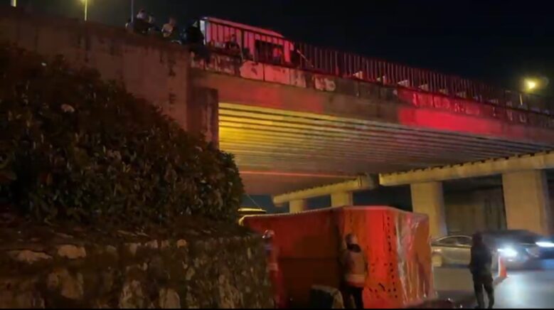 sevgilisiyle tartisti kopruye cikti YSmh3ABS