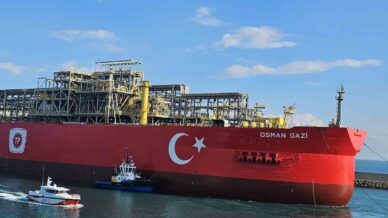 turkiyenin ilk yuzer gaz uretim platformu osman gazi filyos limaninda NEKq5vUm