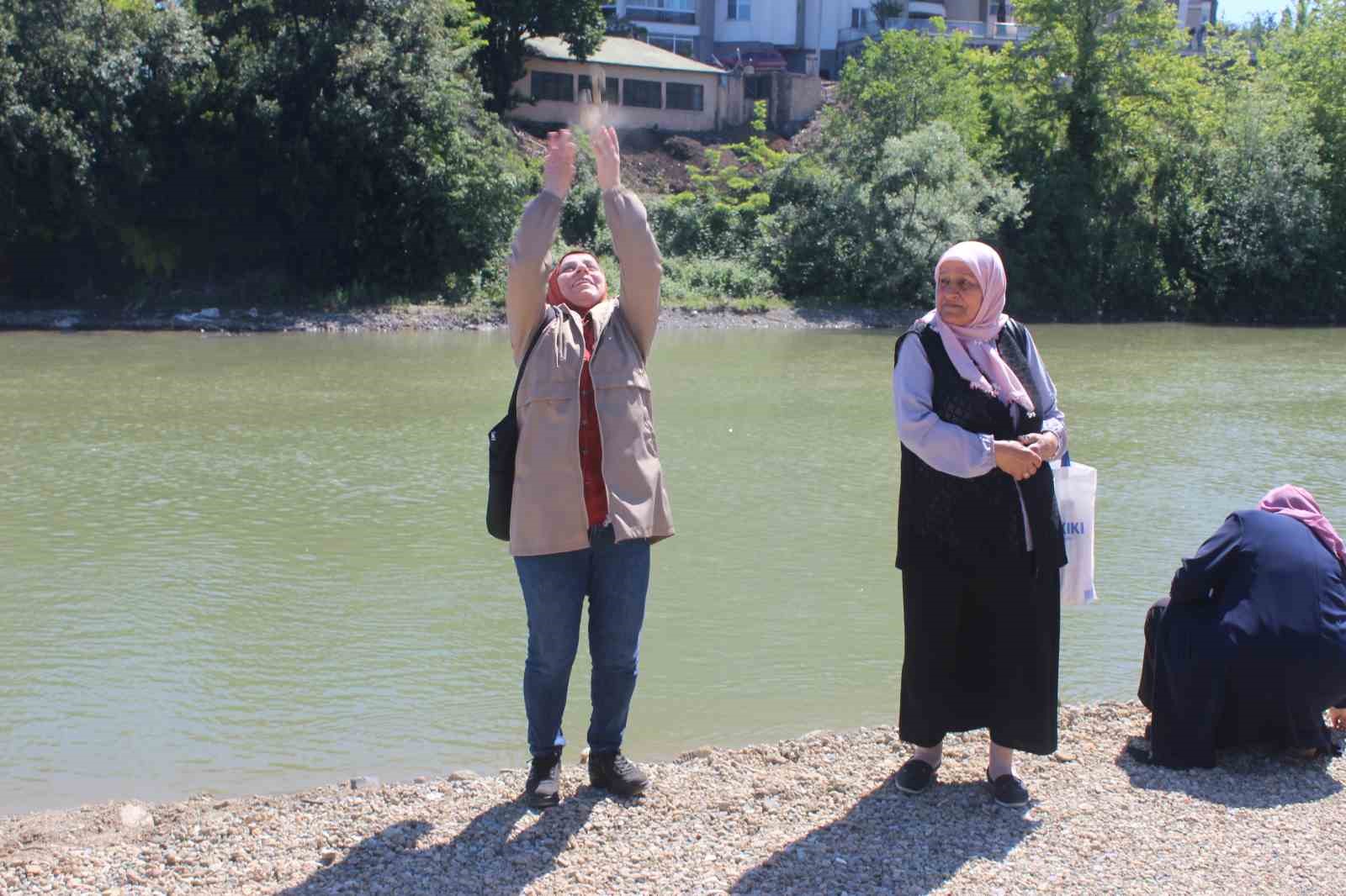 uluslararasi giresun aksu festivali kapsaminda mayis 7si gelenegi yasatildi DmHOf3qs