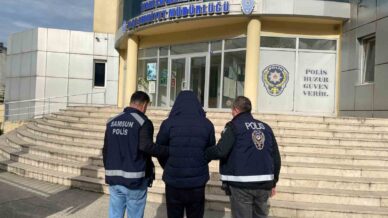 uyusturucu ticareti sucundan 13 yil 9 ay hapis cezasi bulunan sahis yakalandi e7qzlTNk
