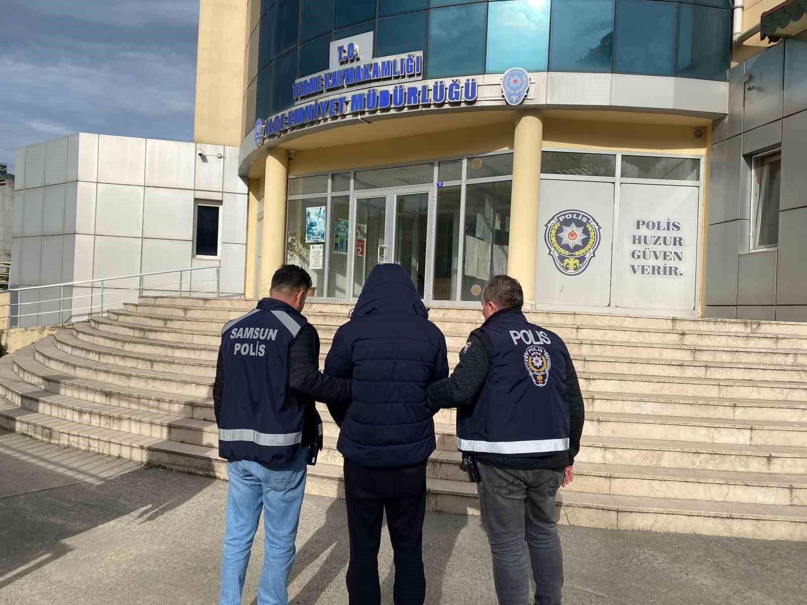 uyusturucu ticareti sucundan 13 yil 9 ay hapis cezasi bulunan sahis yakalandi e7qzlTNk