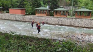 uzungolde dereye dusup kaybolan suudi arabistan uyruklu cocugu arama calismalari suruyor EG6UXypG