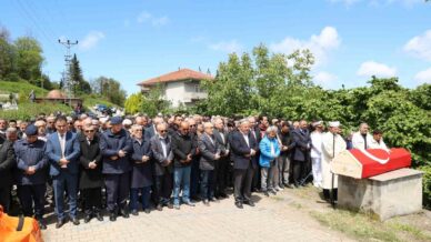 vali hacibektasoglu polis memuru ertunc gulun cenaze torenine katildi yqVUIADk