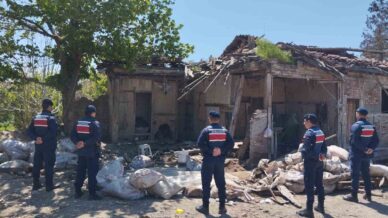 yaptigi kacak kaziyla 2 bin yillik roma mozaigini ortaya cikartan supheli kendini sosyal medyada zuwQ3TT1