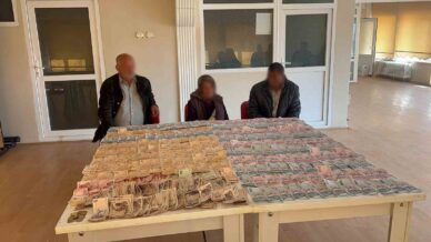 zabitanin yakaladigi dilencilerin 5 saatte 24 bin 665 tl topladigi ortaya cikti h3JHqUwU