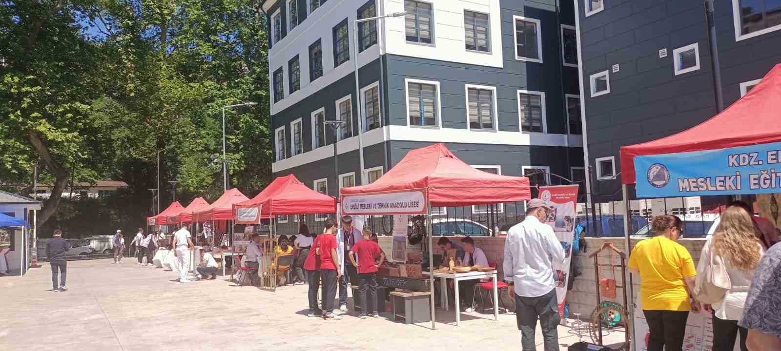 zonguldakta mesleki ve teknik egitim tanitim fuari duzenlendi CHahHlAS