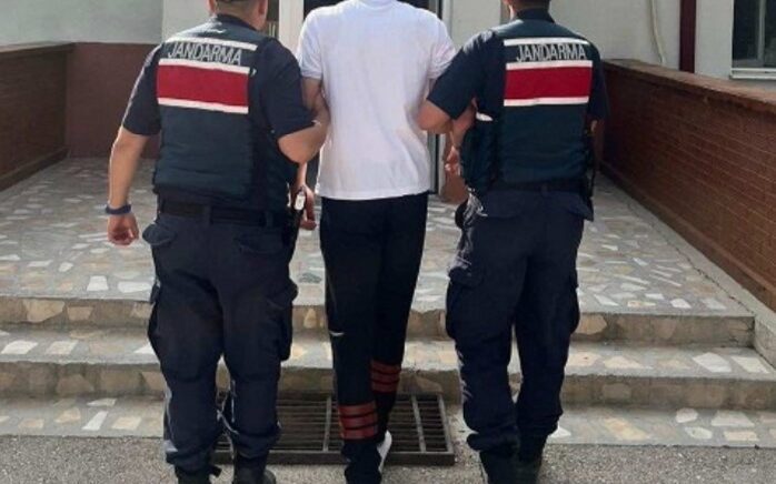 12 yil 5 ay kesinlesmis hapis cezasi bulunan sahis ormanlik alanda yakalandi vhNdg7m5