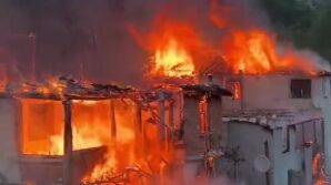 amasyada 4 ahsap ev yandi Ze7IRhZF