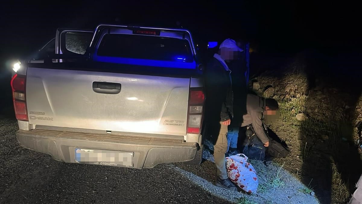 artvinde gocmen kacakciligi operasyonu 3 supheli tutuklandi