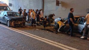 artvinde iki otomobil carpisti 5 yarali xa1iUdBO