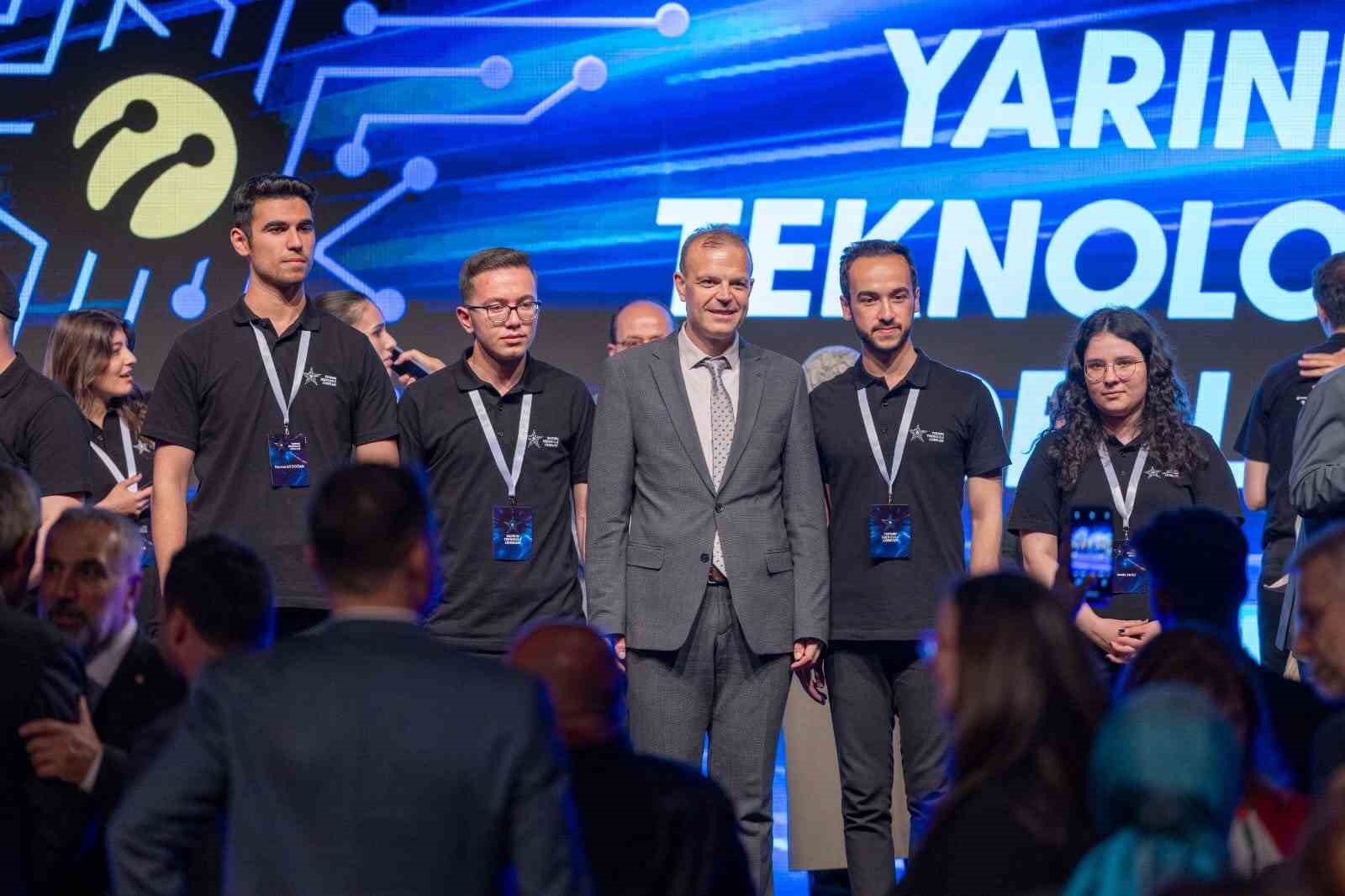 barulu ogrenciler teknoloji yarismasinda finalist oldu KpNn3s7O
