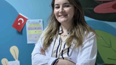 bebekler denize 6 ayi dolunca havuza 1 yasini gectikten sonra girebilir yEz8wInL