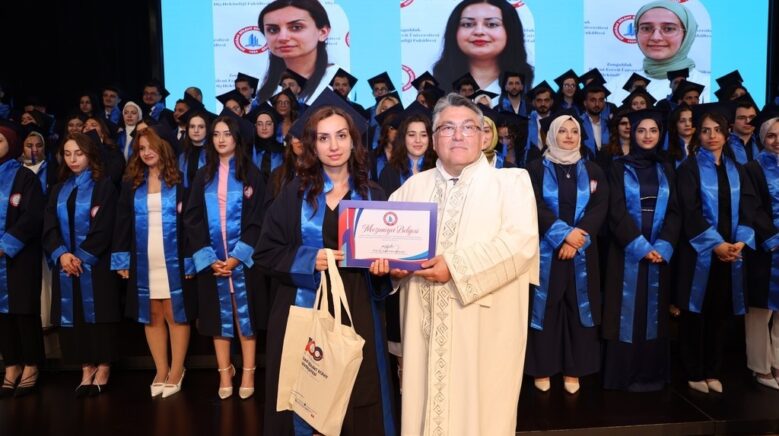 beun dis hekimlerini cosku ve gururla gelecege ugurladi gPPXfH9g