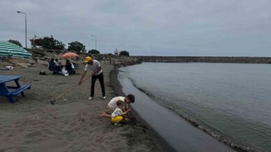 bogulma vakalarinin onune gecmek icin o bolgede sezon boyu denize girmek yasaklandi hN78fdBj