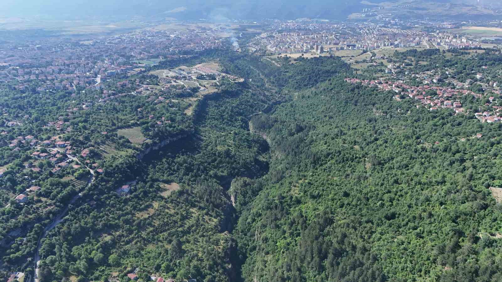 bulak kanyonu karabuk belediyesinin projesiyle doga turizmine aciliyor GU1kq4ca