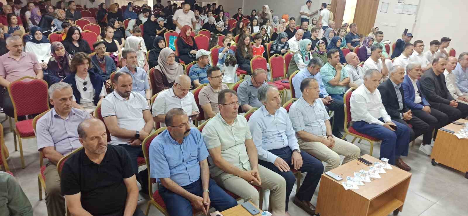 devrekte imam hatiplilerden mezuniyet sevinci