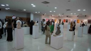 dort yilin renkli ozeti omude 250 eserlik mezuniyet sergisi sanatseverlerle bulustu iPCsMmWK