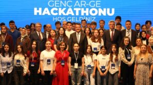 gencler samsunun gelecegi icin yaristi EO41Pm7q