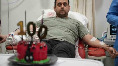 hayat kurtaran 100 kok hucre bagisi pasta kesilerek kutlandi KwqcTgJM