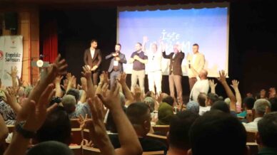 isitme engellilerden babalar gunune ozel film gosterimi L3MDhdqg