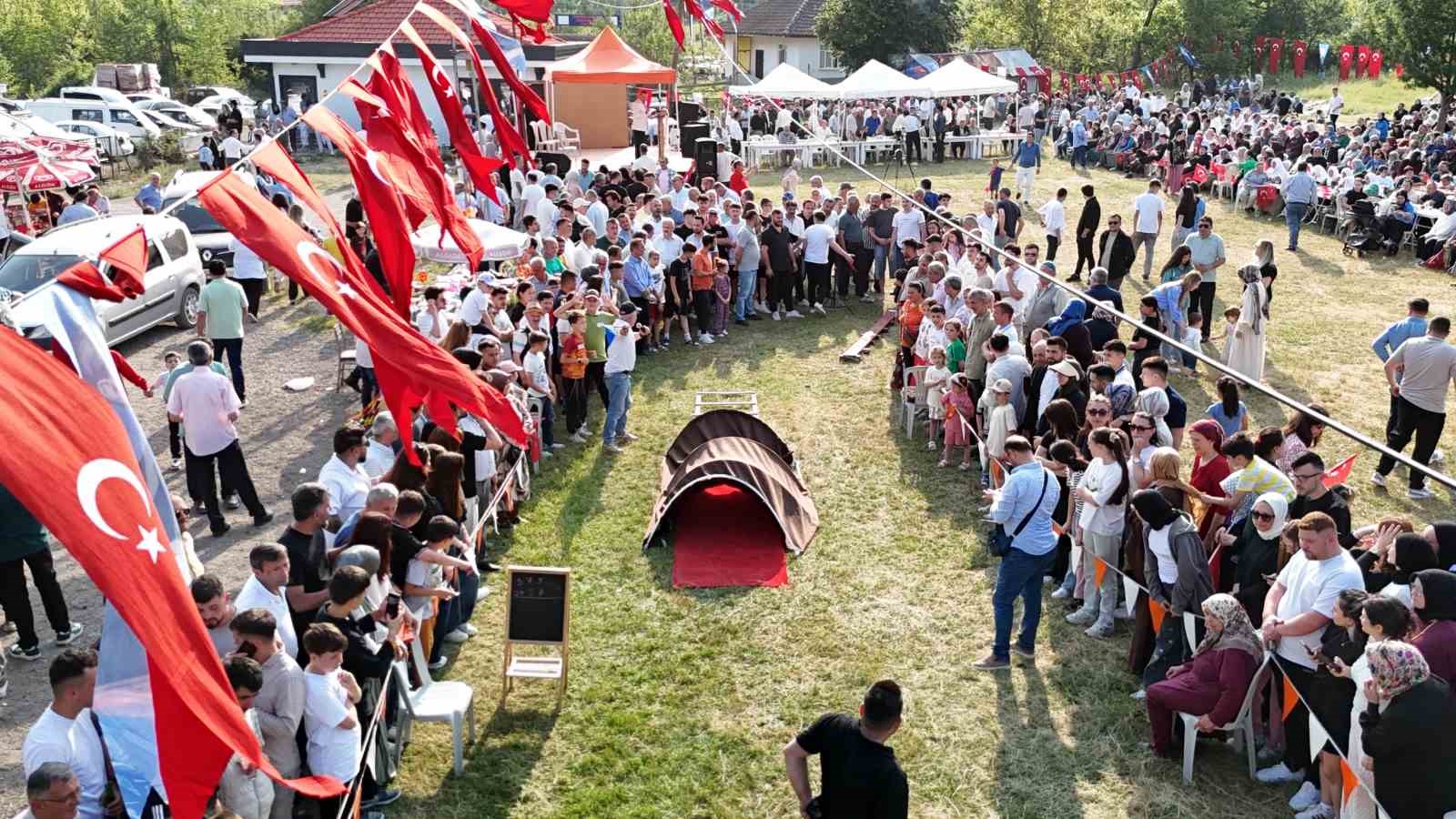 istanbulun stresini bayramda koylerinde boyle attilar r9RIP9Pt