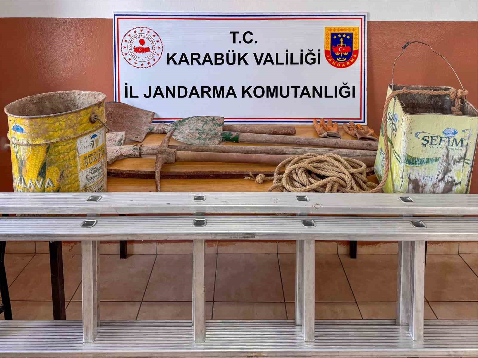 izinsiz kazi yapan 2 kisi sucustu yakalandi 4ym6lHnL