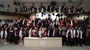 karabuk universitesinde mezuniyet coskusu zWAIHizL