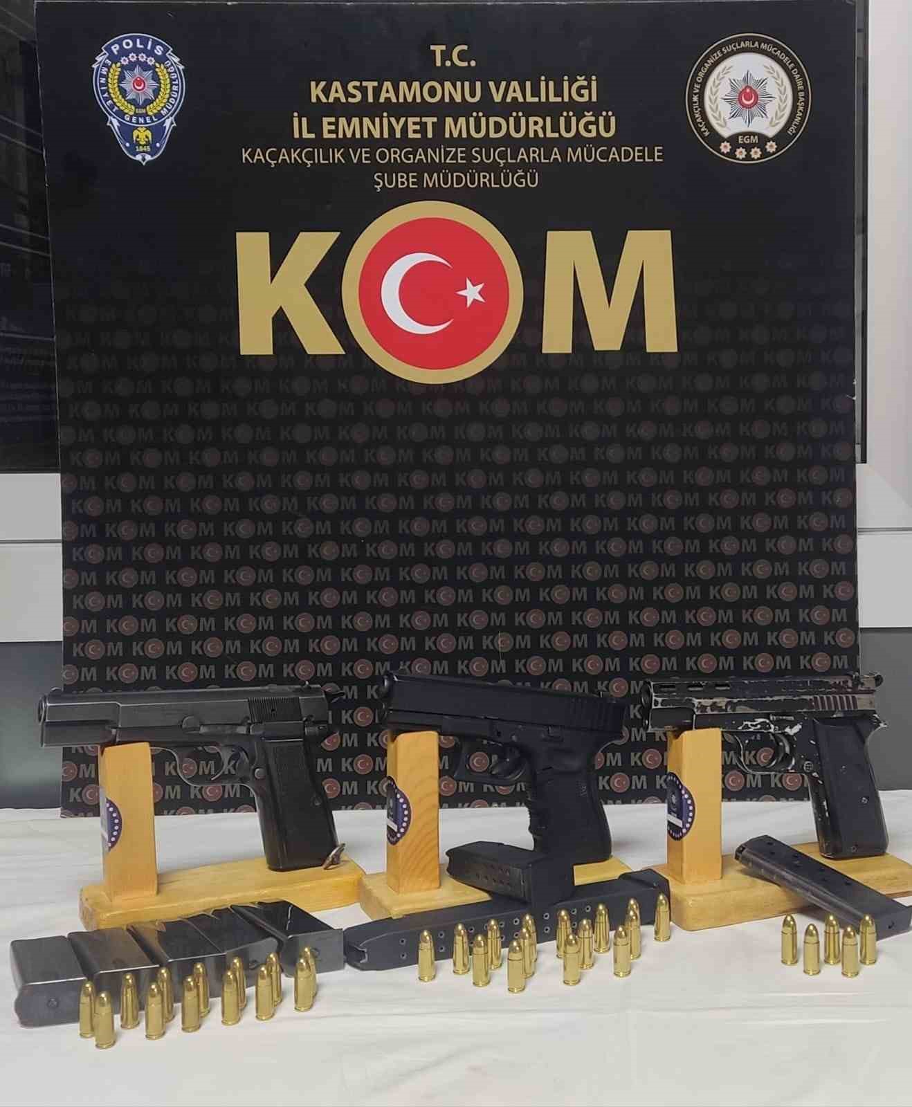 kastamonuda kacak silah operasyonu 4 gozalti 78KGFR9i