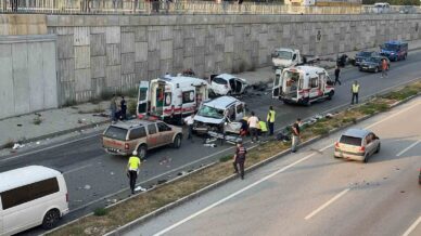 kastamonuda zincirleme trafik kazasi 9 yarali y7gzpsjc