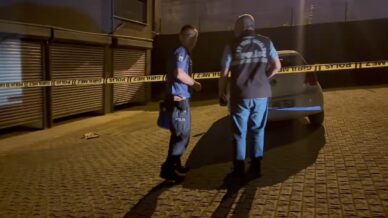 kendisine beyzbol sopasi ile saldiran kisiyi silahla yaraladi p5wVnzaT