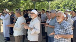 kurakliga care arayan koylulerden yagmur duasi SRcbVwwE