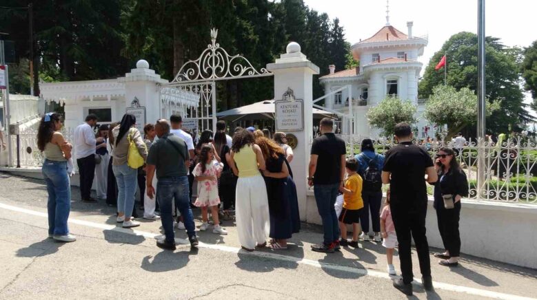 kurban bayraminda trabzonda tarihi yerlere yogun ilgi Yt8yOi9a