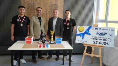 lise ogrenciler tasarladiklari endustriyel kol ile uluslararasi yarismada birinci oldu ZZvJ2fxQ