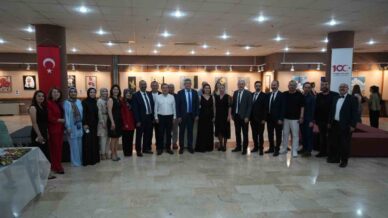 lisede gorev yapan 21 ogretmenden resim sergisi Yxq6ZmID