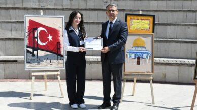 ogrenciler tarafindan yapilan resimler sergilendi Bmvz4KeD