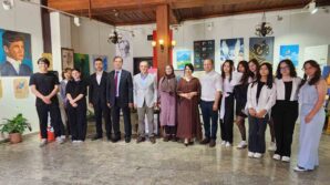 ogrencilerin yil sonu resim sergisi sanatseverlerle bulustu IdMlxv9I