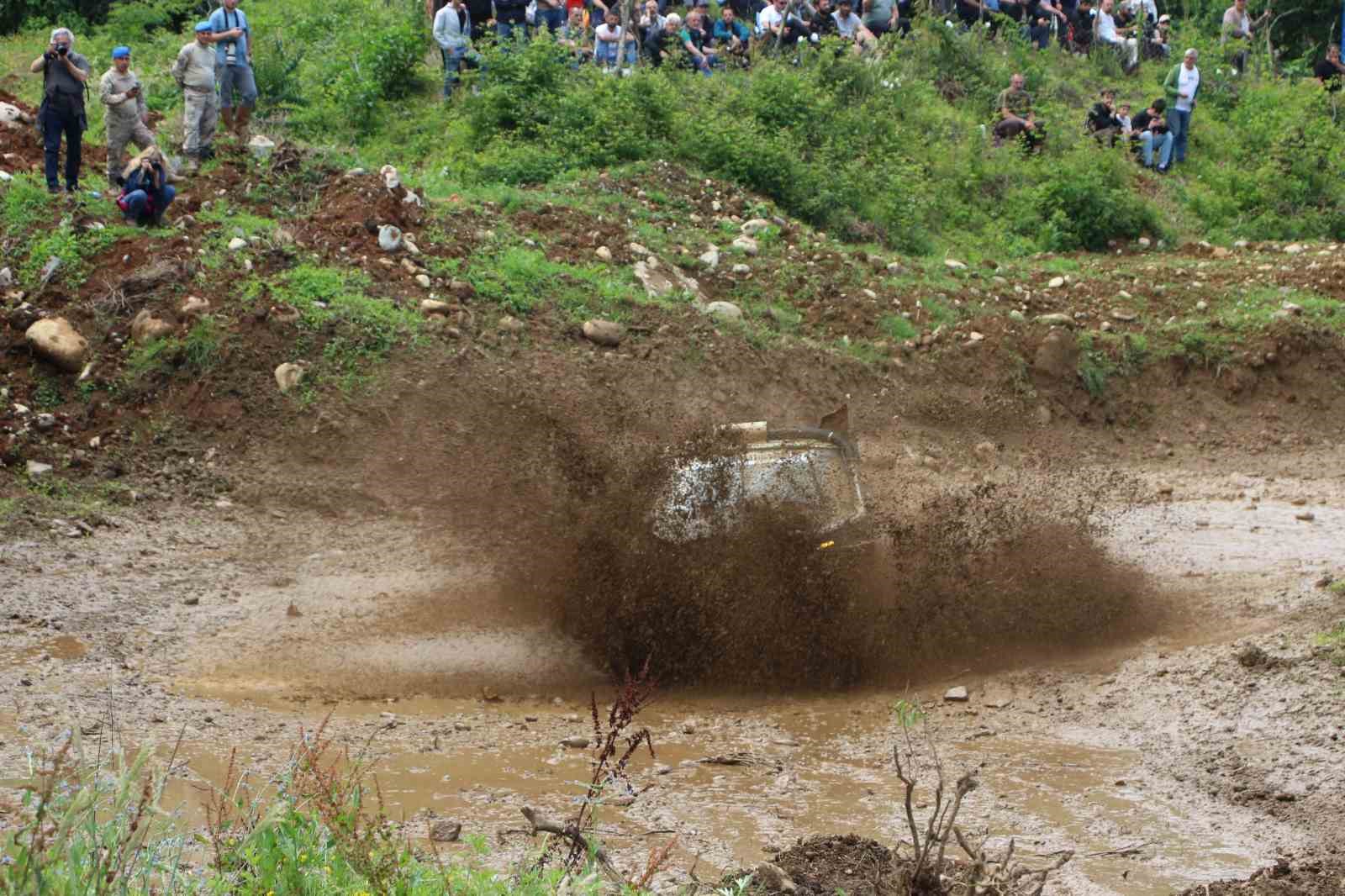 rizede off road yarislari nefesleri kesti KgdJuNu2
