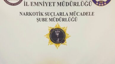 samsunda 1 kilo 250 gram metamfetamin ele gecirildi 2 gozalti f93XfWBT